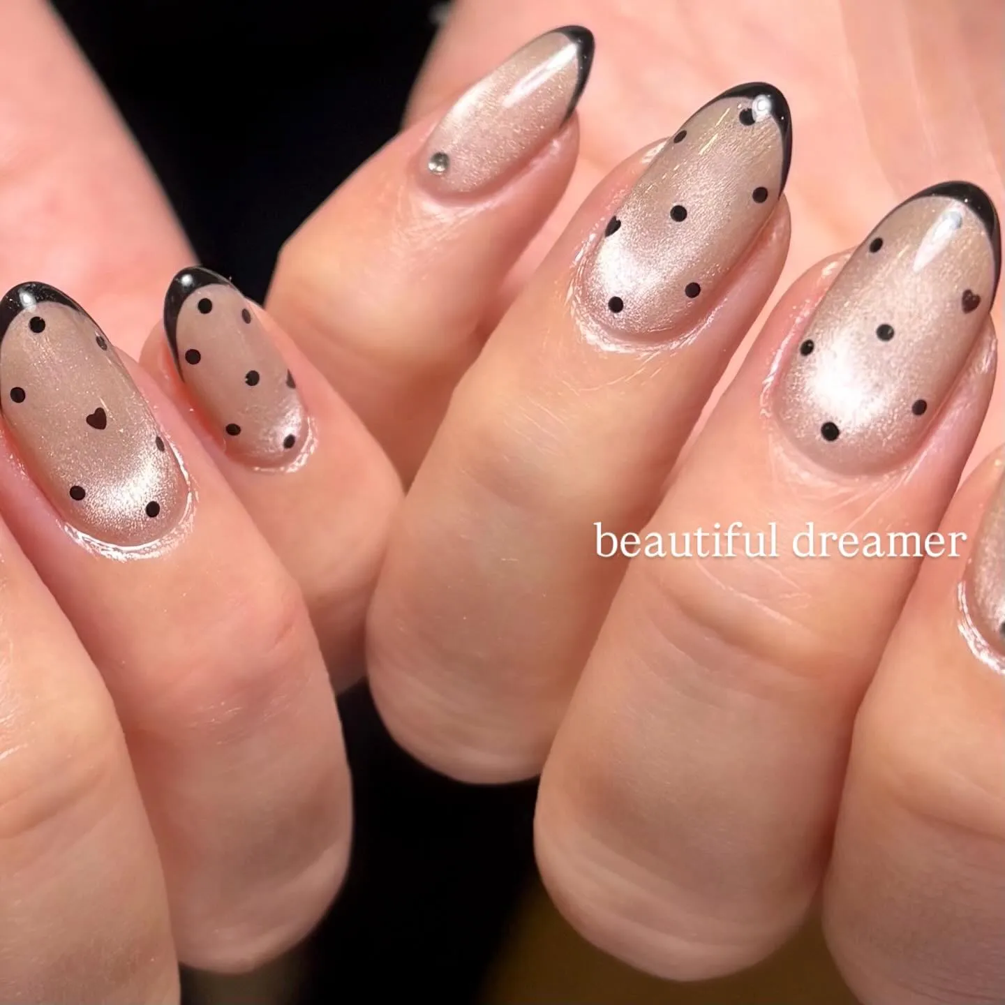 隠れハートドットネイル❤︎