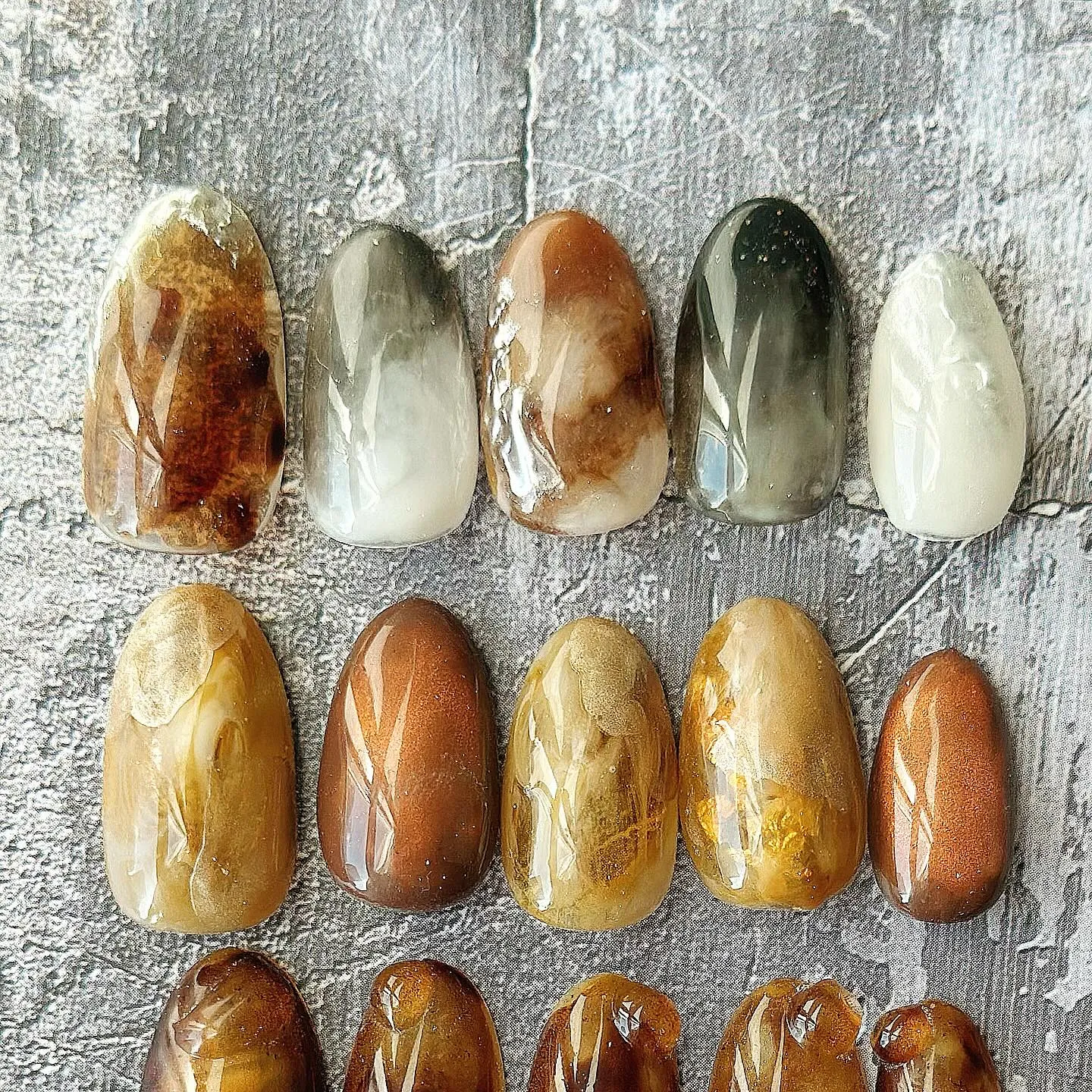 ブラウンのデザインまとめ🏷️🗞️