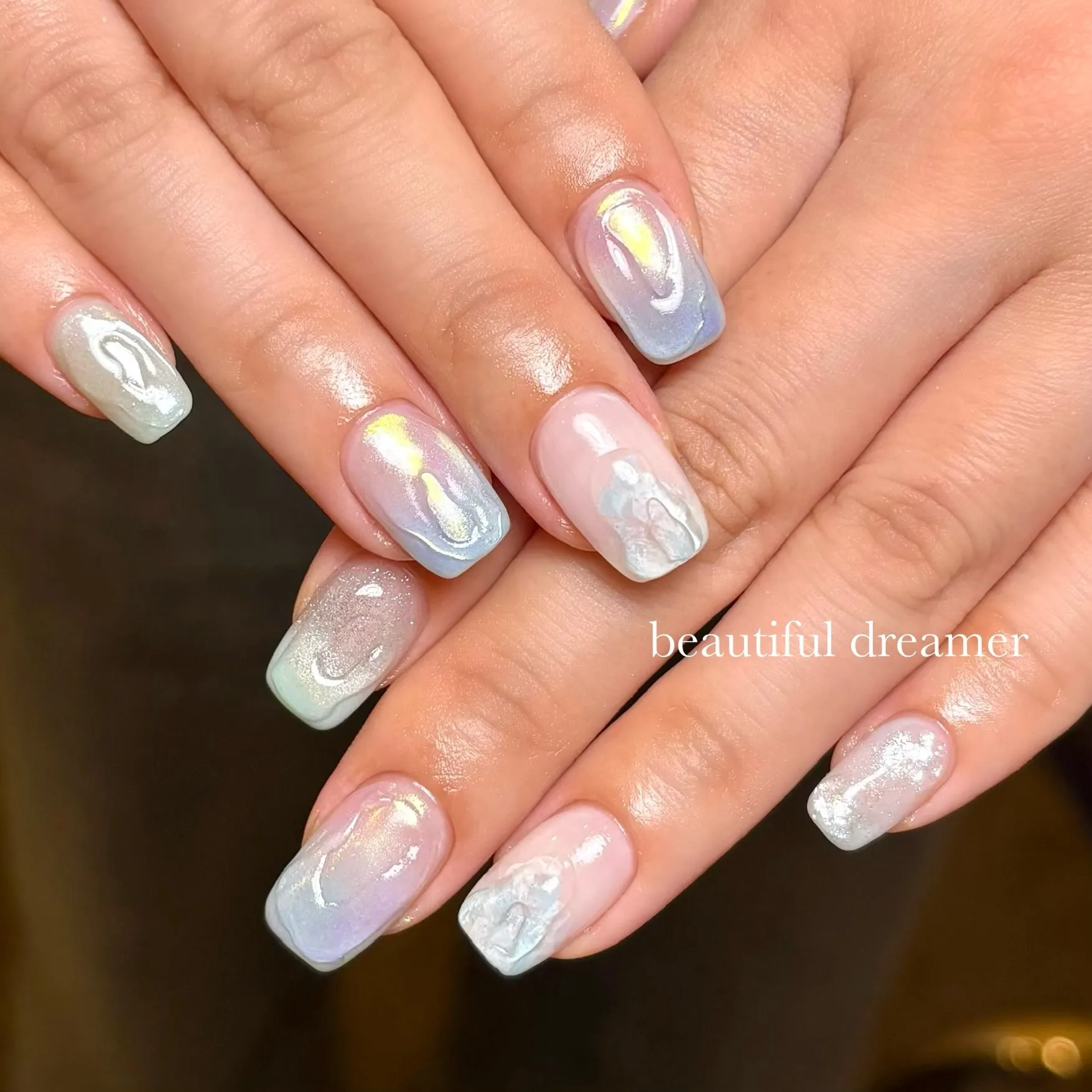 ブルーでまとめたちゅるきらニュアンスネイル✨
